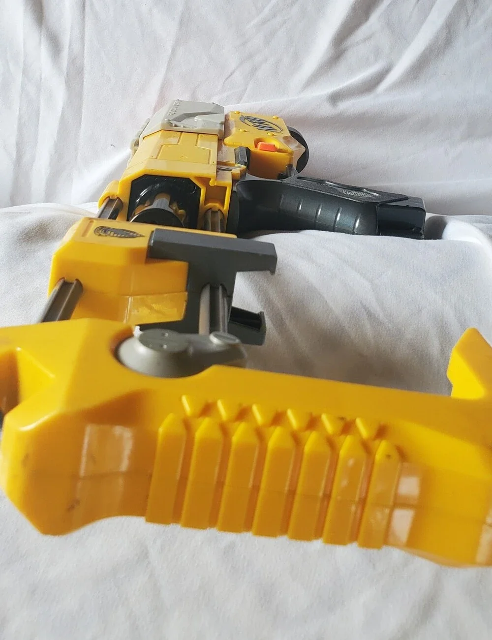 Nerf Vtg 2007 Recon CS-6 Yellow and Black Pump-Action Foam Blaster C-044A Hasbro